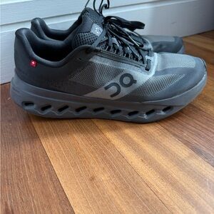 On Cloud Running CLOUDSURFER Charcoal and Black Athletic Shoes